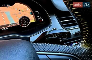 Внедорожник / Кроссовер Audi Q7 2017 в 