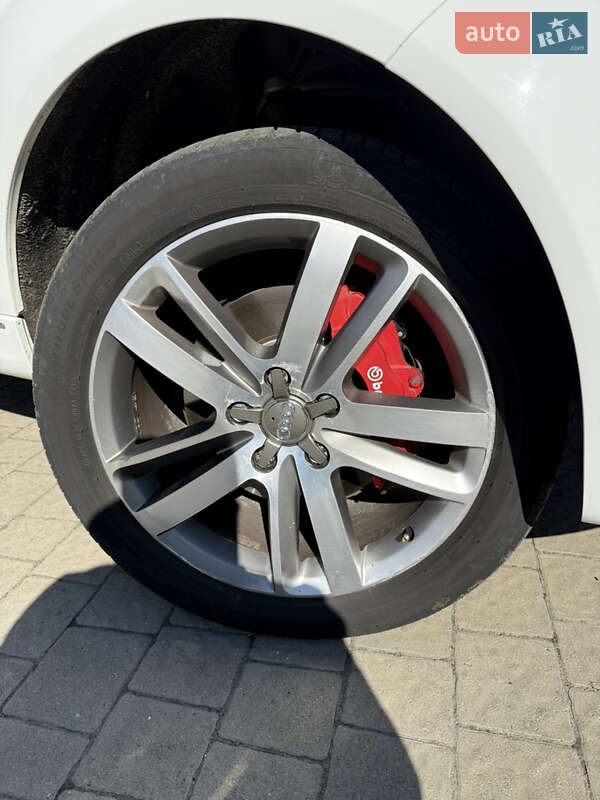 Позашляховик / Кросовер Audi Q7 2011 в Дрогобичі