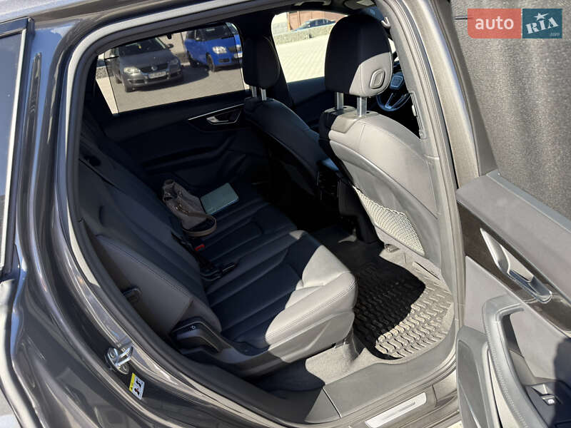 Позашляховик / Кросовер Audi Q7 2020 в Львові