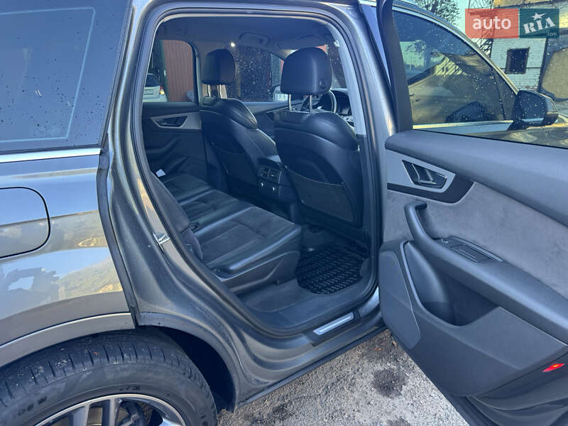 Позашляховик / Кросовер Audi Q7 2016 в Борисполі фото 13 Позашляховик / Кросовер Audi Q7 2016 в Борисполі