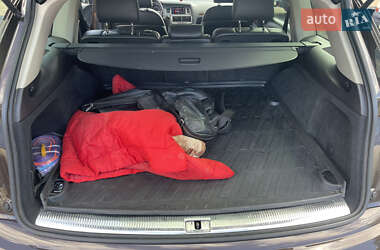 Позашляховик / Кросовер Audi Q7 2012 в 