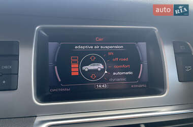 Позашляховик / Кросовер Audi Q7 2012 в 
