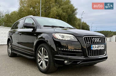 Внедорожник / Кроссовер Audi Q7 2015 в 