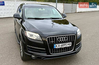 Внедорожник / Кроссовер Audi Q7 2015 в 