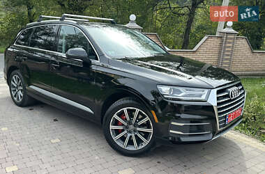Внедорожник / Кроссовер Audi Q7 2017 в 