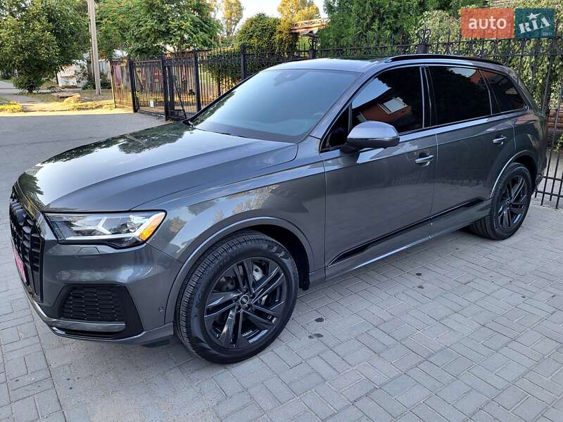 Внедорожник / Кроссовер Audi Q7 2021 в Запорожье