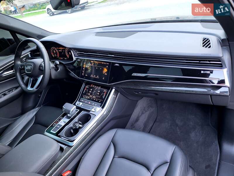 Внедорожник / Кроссовер Audi Q7 2021 в Запорожье