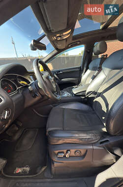Внедорожник / Кроссовер Audi Q7 2010 в 