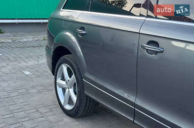 Внедорожник / Кроссовер Audi Q7 2014 в 