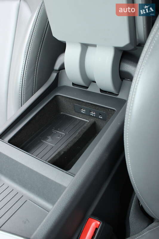 Позашляховик / Кросовер Audi Q7 2017 в Києві
