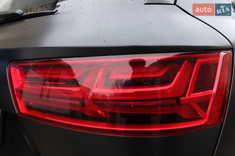 Позашляховик / Кросовер Audi Q7 2017 в Києві
