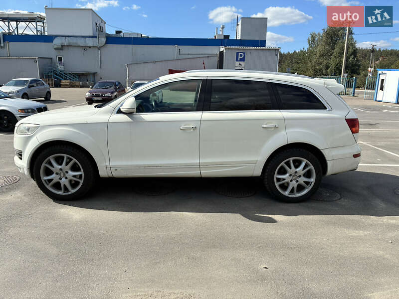 Позашляховик / Кросовер Audi Q7 2008 в Києві
