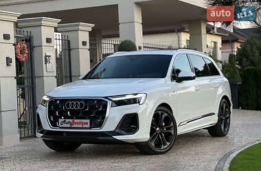 Позашляховик / Кросовер Audi Q7 2025 в 