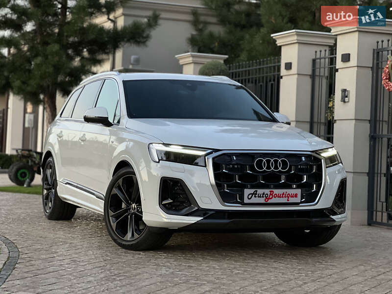 Позашляховик / Кросовер Audi Q7 2025 в 