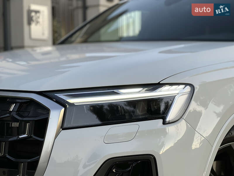 Внедорожник / Кроссовер Audi Q7 2025 в Одессе