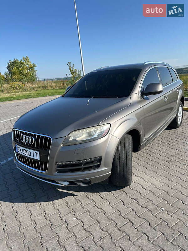 Позашляховик / Кросовер Audi Q7 2011 в Летичіві