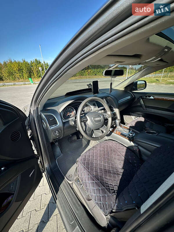 Позашляховик / Кросовер Audi Q7 2011 в Летичіві