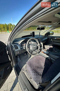 Позашляховик / Кросовер Audi Q7 2011 в 