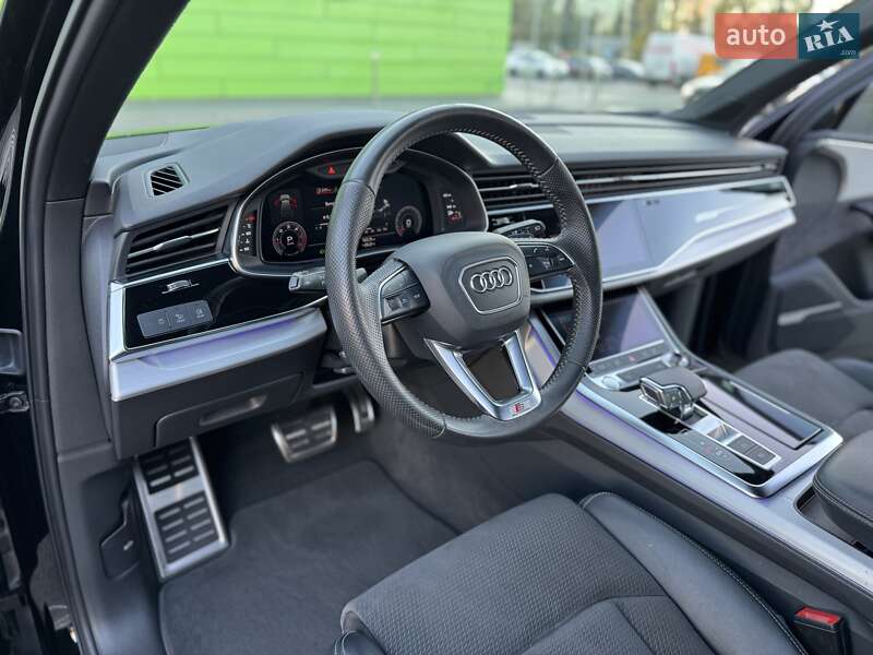 Внедорожник / Кроссовер Audi Q7 2020 в Киеве
