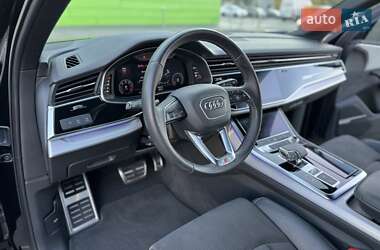 Позашляховик / Кросовер Audi Q7 2020 в 