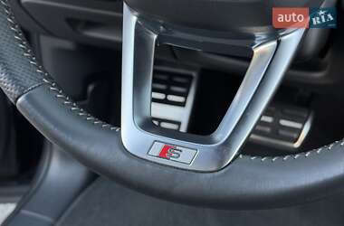Позашляховик / Кросовер Audi Q7 2020 в 