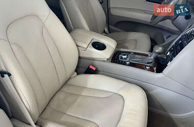 Позашляховик / Кросовер Audi Q7 2012 в 