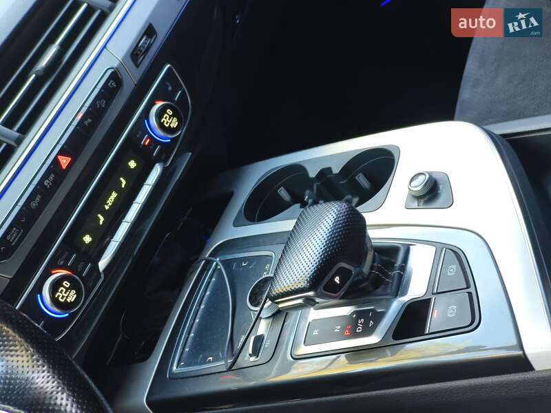 Внедорожник / Кроссовер Audi Q7 2016 в Днепре
