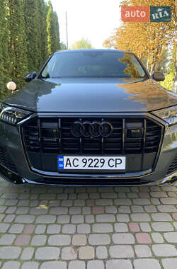 Внедорожник / Кроссовер Audi Q7 2020 в 