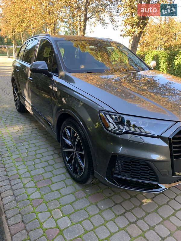 Внедорожник / Кроссовер Audi Q7 2020 в Луцке