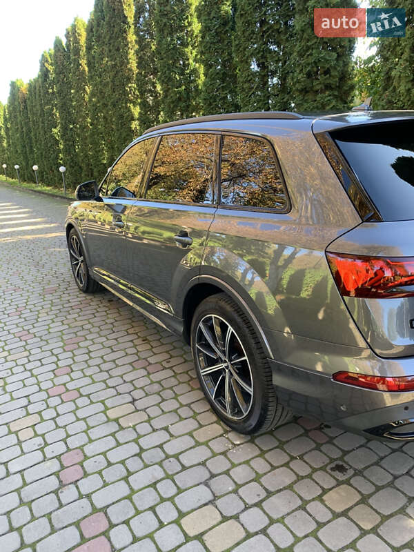 Внедорожник / Кроссовер Audi Q7 2020 в Луцке