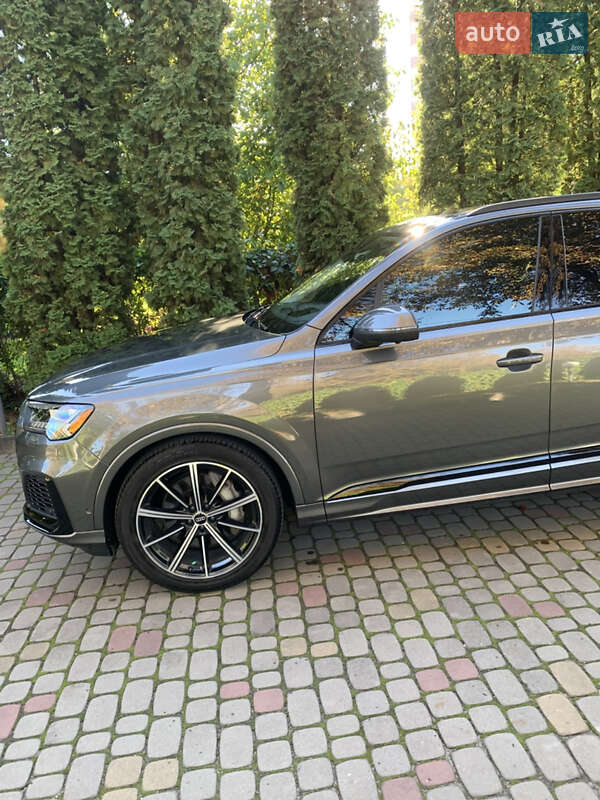Внедорожник / Кроссовер Audi Q7 2020 в Луцке