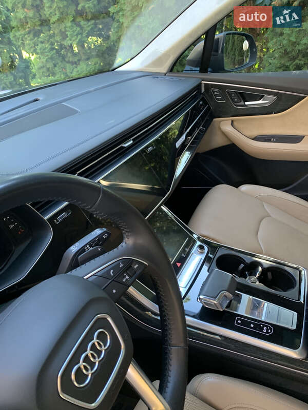 Внедорожник / Кроссовер Audi Q7 2020 в Луцке