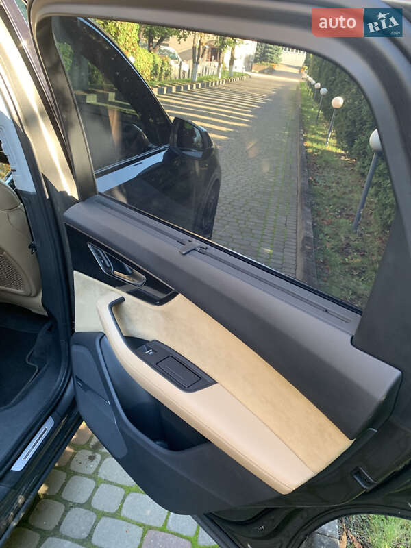Внедорожник / Кроссовер Audi Q7 2020 в Луцке