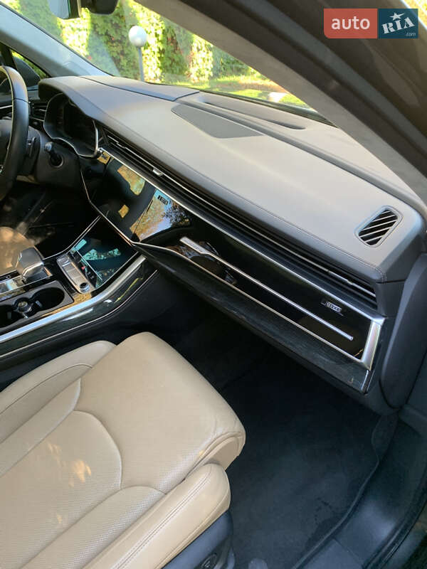 Внедорожник / Кроссовер Audi Q7 2020 в Луцке
