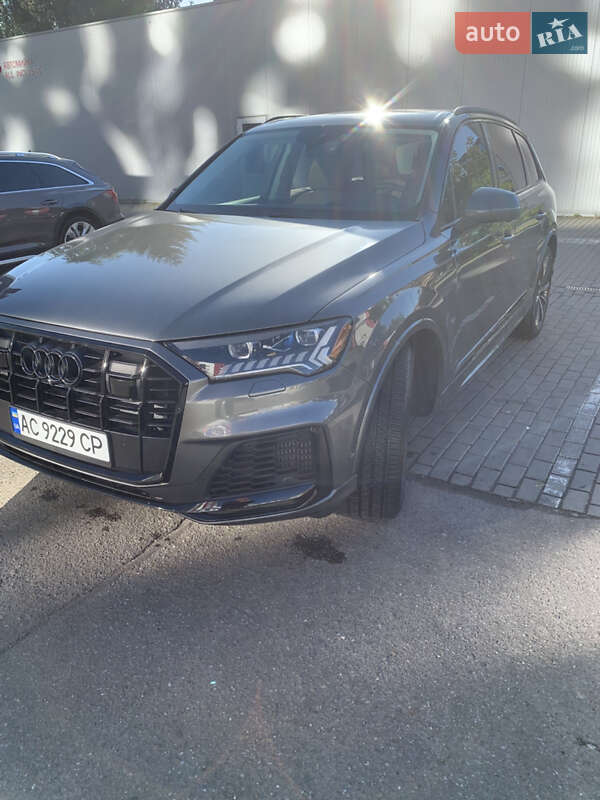 Внедорожник / Кроссовер Audi Q7 2020 в Луцке