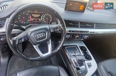 Позашляховик / Кросовер Audi Q7 2016 в 