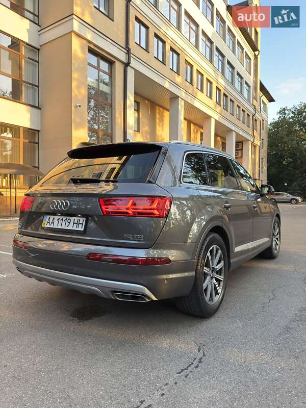 Внедорожник / Кроссовер Audi Q7 2018 в Киеве