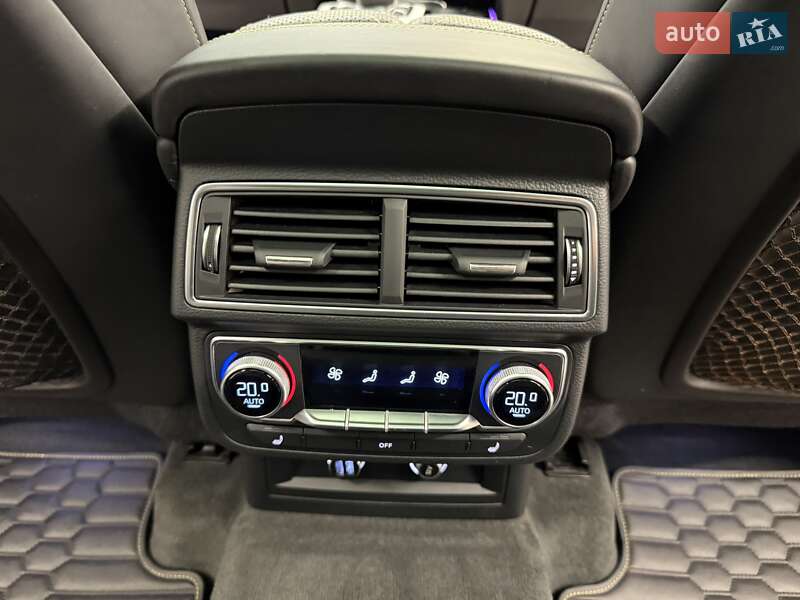 Позашляховик / Кросовер Audi Q7 2018 в Києві