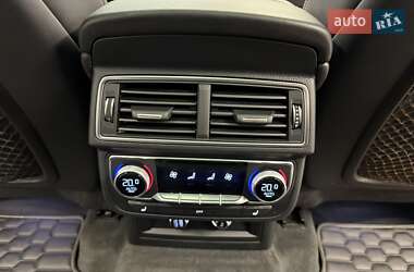 Позашляховик / Кросовер Audi Q7 2018 в 