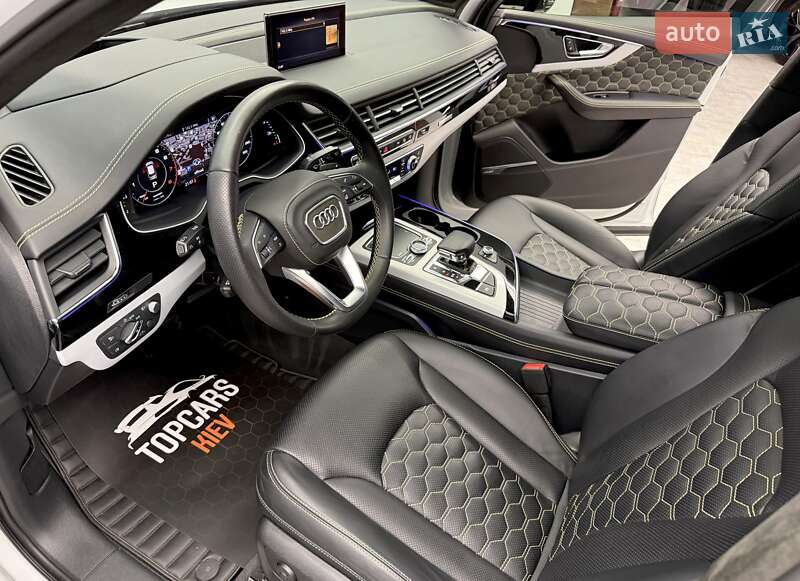 Позашляховик / Кросовер Audi Q7 2018 в Києві