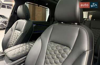 Позашляховик / Кросовер Audi Q7 2018 в 
