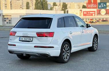 Внедорожник / Кроссовер Audi Q7 2018 в 