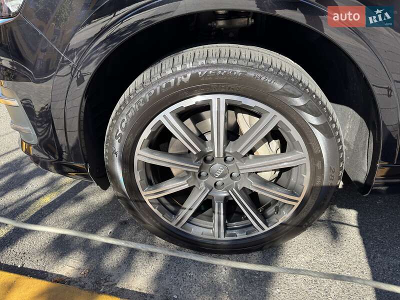 Внедорожник / Кроссовер Audi Q7 2016 в Киеве