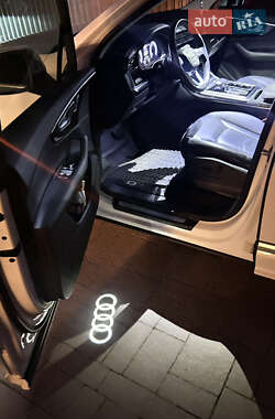 Внедорожник / Кроссовер Audi Q7 2022 в 
