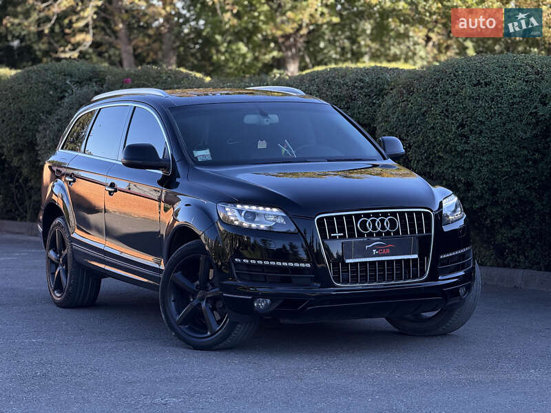 Позашляховик / Кросовер Audi Q7 2015 в Тернополі