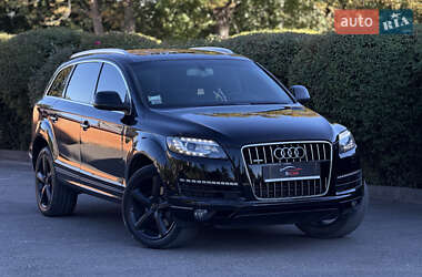 Внедорожник / Кроссовер Audi Q7 2015 в 
