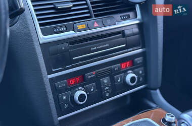 Внедорожник / Кроссовер Audi Q7 2015 в 