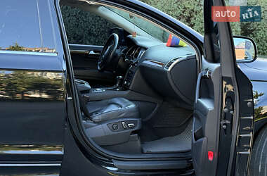 Внедорожник / Кроссовер Audi Q7 2015 в 