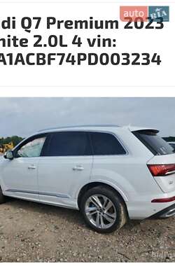 Внедорожник / Кроссовер Audi Q7 2022 в 