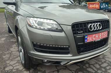 Внедорожник / Кроссовер Audi Q7 2015 в 